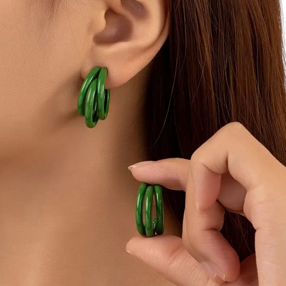 Geometric C Shaped Green Hoop Earrings - Picture 3 of 6